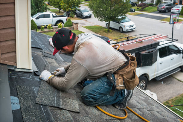 Professional Roofing technician working in Linville, VA
